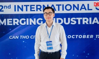 Bùi Mạnh Hùng: Đảng viên trẻ tiêu biểu với ‘cú đúp’ Sinh viên 5 tốt Trung ương và Sao Tháng Giêng