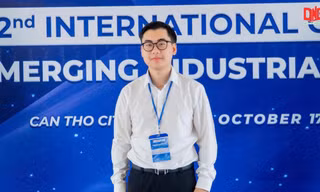 Bùi Mạnh Hùng: Đảng viên trẻ tiêu biểu với ‘cú đúp’ Sinh viên 5 tốt Trung ương và Sao Tháng Giêng