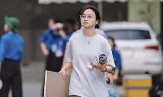 Hơn 4.000 thí sinh đổ về trường ĐH Kiến trúc Hà Nội tham dự kỳ thi năng khiếu 