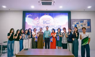 Không khí sôi nổi tại vòng pitching Bán kết của các đội thi.