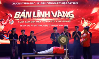 Sinh viên TP. HCM tiếp lửa cho vận động viên khuyết tật