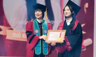 Thủ khoa Ngoại thương Nguyễn Mai Lan: Kiên định với đam mê, vững bước tới tương lai 