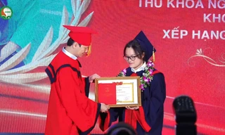 Nữ sinh ‘nguyện vọng 10’ trở thành thủ khoa toàn khóa: Hành trình tạo ra giá trị từ công nghệ