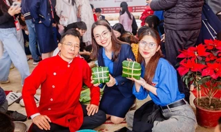 Giữ nét xuân từ những khoảnh khắc rất 'sinh viên'