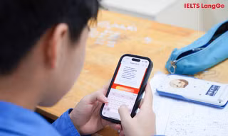THPT Cầu Giấy 'thắp sáng' thông điệp môi trường tại vòng Tài năng Unlock The IELTS 2025