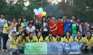 Một ngày làm việc của nhóm thiện nguyện