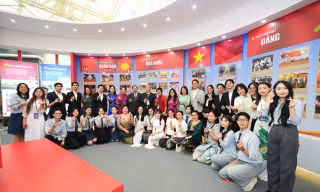 Dấu ấn sinh viên Ngoại giao tại Triển lãm '80 năm Hành trình Độc lập - Tự do - Hạnh phúc'