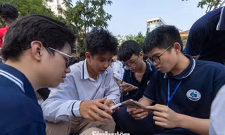 UNLOCK THE IELTS 2025 khuấy động THPT Nhân Chính: Dạng bài phiên âm mới lạ khiến nhiều thí sinh bất ngờ