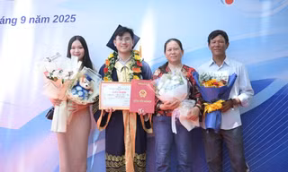 Tân cử nhân bằng xuất sắc với khát vọng ứng dụng AI vào nông nghiệp bền vững