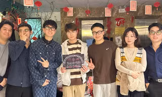 'Escape Room': Khi người trẻ 'giải đố trong bóng tối' để tìm cảm giác thật