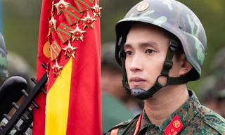 Bạn trẻ dậy từ 4 giờ sáng lên Ba Vì để gặp Thượng uý Lê Hoàng Hiệp