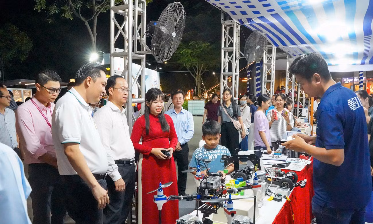 Đưa sách đến với chung cư, khu nhà trọ TPHCM
