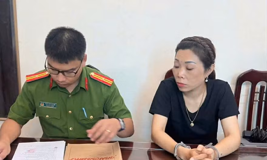 Nổ 'quan hệ khủng' chạy án, người phụ nữ chiếm đoạt hơn nửa tỷ đồng