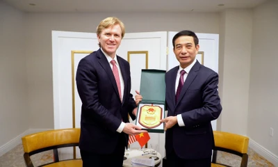 Lãnh đạo Bộ Quốc phòng Việt Nam và Bộ Chiến tranh Mỹ gặp gỡ tại Washington