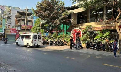 Phát hiện người đàn ông tử vong trong quán cà phê ở TPHCM