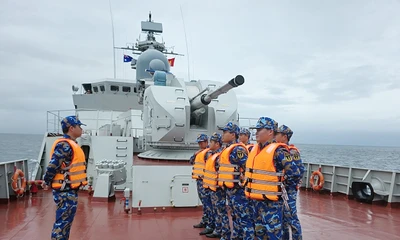 Chiến hạm Việt Nam thả neo tại vịnh Jervis, sẵn sàng tham gia Kakadu 2026