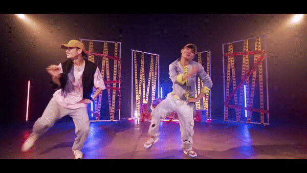 Quang Đăng 'Ghen Cô Vy' nói gì về việc nhảy nhạc 'người lớn' cho học sinh xem?