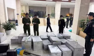 Bắt trùm 'cát lậu' Quảng Ninh, thu giữ nhiều vũ khí quân dụng và ma túy