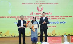 11 tác phẩm được vinh danh tại cuộc thi viết “Dấu chân trên hành trình đổi mới”