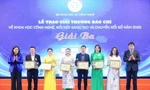 Báo Tiền Phong giành giải Ba viết về KHCN