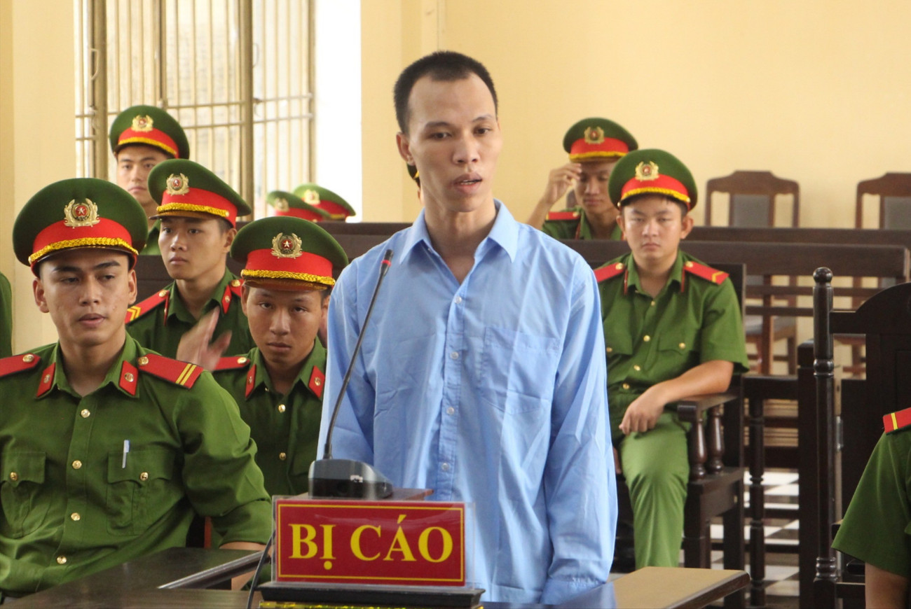 Bị cáo Đoàn Mai Khanh tại tòa. img-1467-2927.jpg