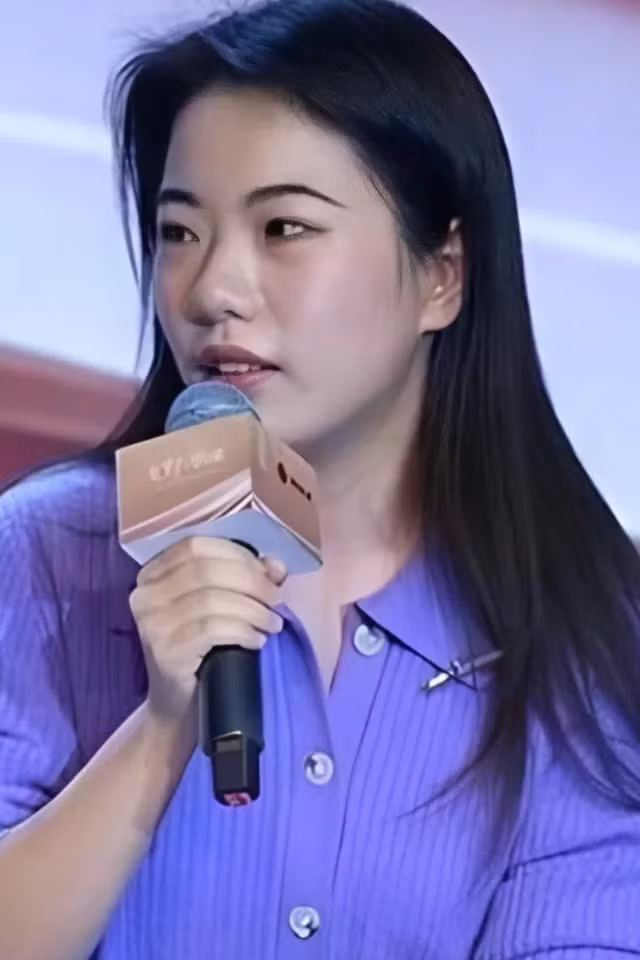 Thần đồng văn học bị thu hồi bằng thạc sĩ