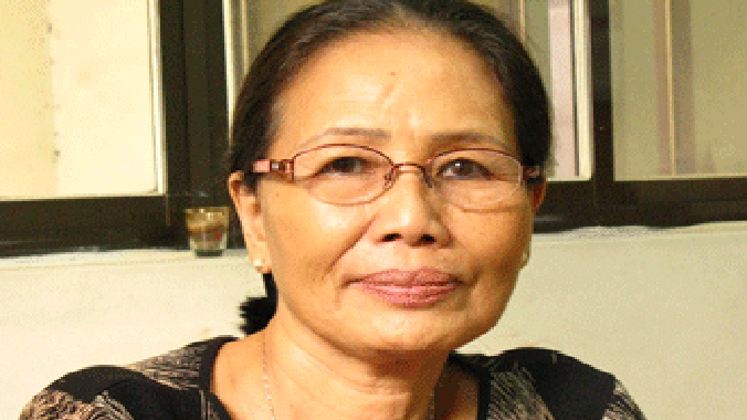 Quả cầu len- thơ lăn đến Stockholm