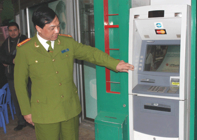 Từ 1/4, ATM phải lắp cảm biến, phòng bị phá