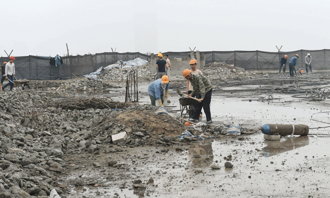 Phương án phá dỡ tầng 19 nhà 8B Lê Trực về cơ bản đã được giải quyết. Ảnh: Ngọc Châu