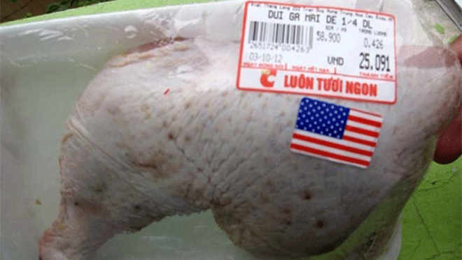 Gà Mỹ đang được cho là bán phá giá ở thị trường Việt Nam. Ảnh: Hồng Vĩnh