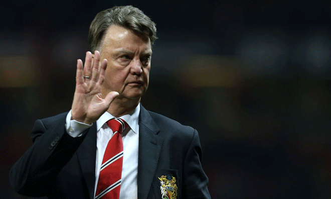 HLV Van Gaal đã phải nói lời chia tay sân Old Trafford sau 2 mùa giải không thành công. Ảnh: GETTY IMAGES