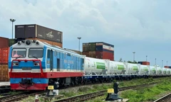 Vì sao tàu hỏa chưa chuyển đổi nhiên liệu xanh?