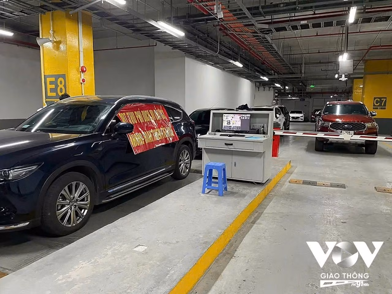 Bị bắt vì tranh chấp tại chung cư: Những hành vi nào dễ 'vượt rào' ?