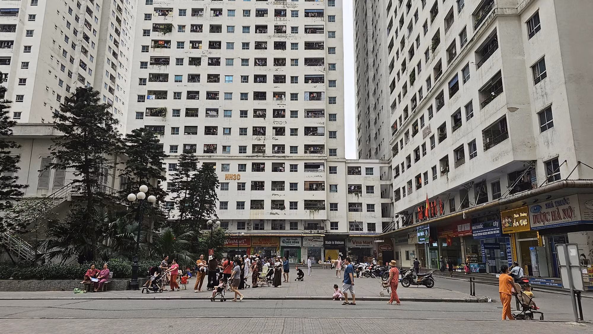 Sau khảo sát ‘trả nhà lấy tiền’, dân chung cư HH Linh Đàm lại nhận thông báo thu phí bảo trì