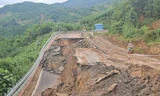Đèo Khánh Lê nối Nha Trang - Đà Lạt sạt lở khắp nơi, khi nào mới thông xe?