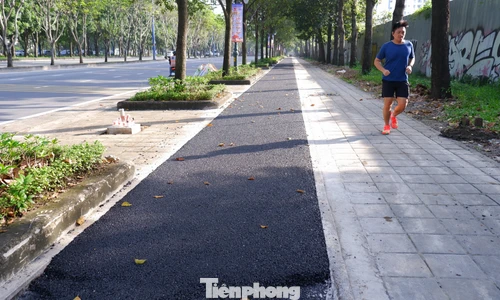 Diện mạo làn xe đạp đầu tiên ở TPHCM sau 2 tháng thi công 