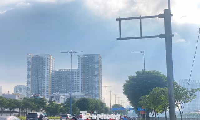 Sở Xây dựng TPHCM nói về điều chỉnh biển báo đường bộ sau sáp nhập