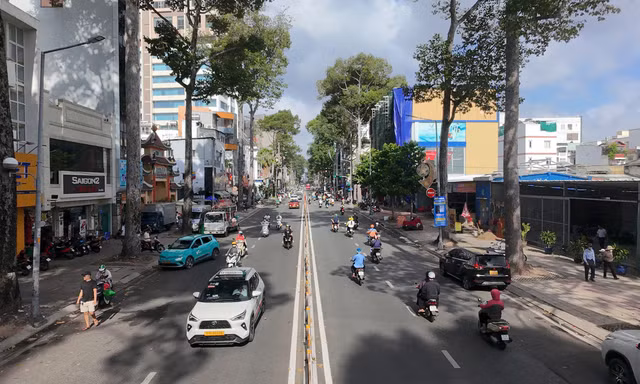 Cận cảnh loạt tuyến đường TPHCM trùng tên sau sáp nhập 
