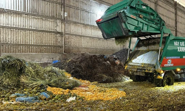 Phát hiện một doanh nghiệp xả thải trực tiếp ra sông Vàm Cỏ Tây