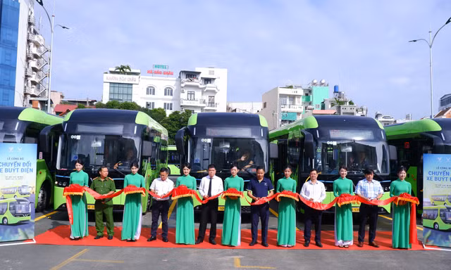 TPHCM thêm 2 tuyến xe buýt điện