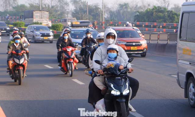TPHCM lạnh dưới 20 độ C, kéo dài nhiều ngày