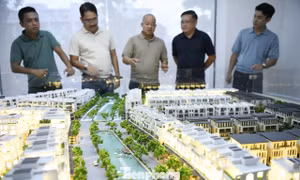 Lo sốt vó việc tăng lãi suất cho vay bất động sản