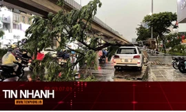 TIN NHANH: Vì sao dông lốc đôi khi nguy hiểm hơn cả bão?