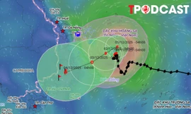 NÓNG 30/11: Vì sao bão số 15 gần như đứng im trên Biển Đông?
