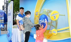 Sự kiện 'Vũ trụ dưỡng chất One Aptamil' do Danone và Aptamil lần đầu tổ chức tại Việt Nam