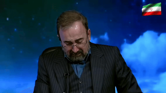 MC truyền hình khóc nức nở khi đưa tin Lãnh tụ Ali Khamenei qua đời