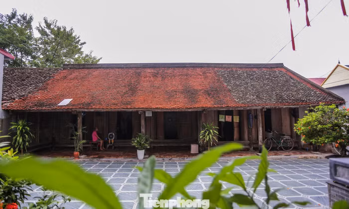 Bên trong ngôi nhà cổ 200 năm tuổi 