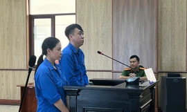 Hai thành viên của tổ chức lừa đảo tại Campuchia lĩnh 28 năm tù