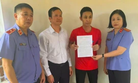 Kháng nghị toàn bộ bản án 6 năm tù đối với người nhân giống, bán gà lôi trắng