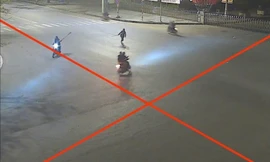 Khởi tố nhóm đối tượng mang dao kiếm hỗn chiến trên đường phố